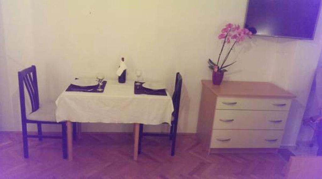 Apartments Mira Makarska Quarto foto